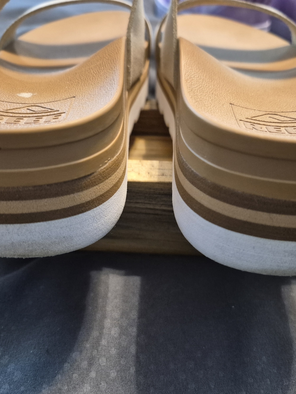 Reef Platform Vista Gold sandals - Picture 5 of 6